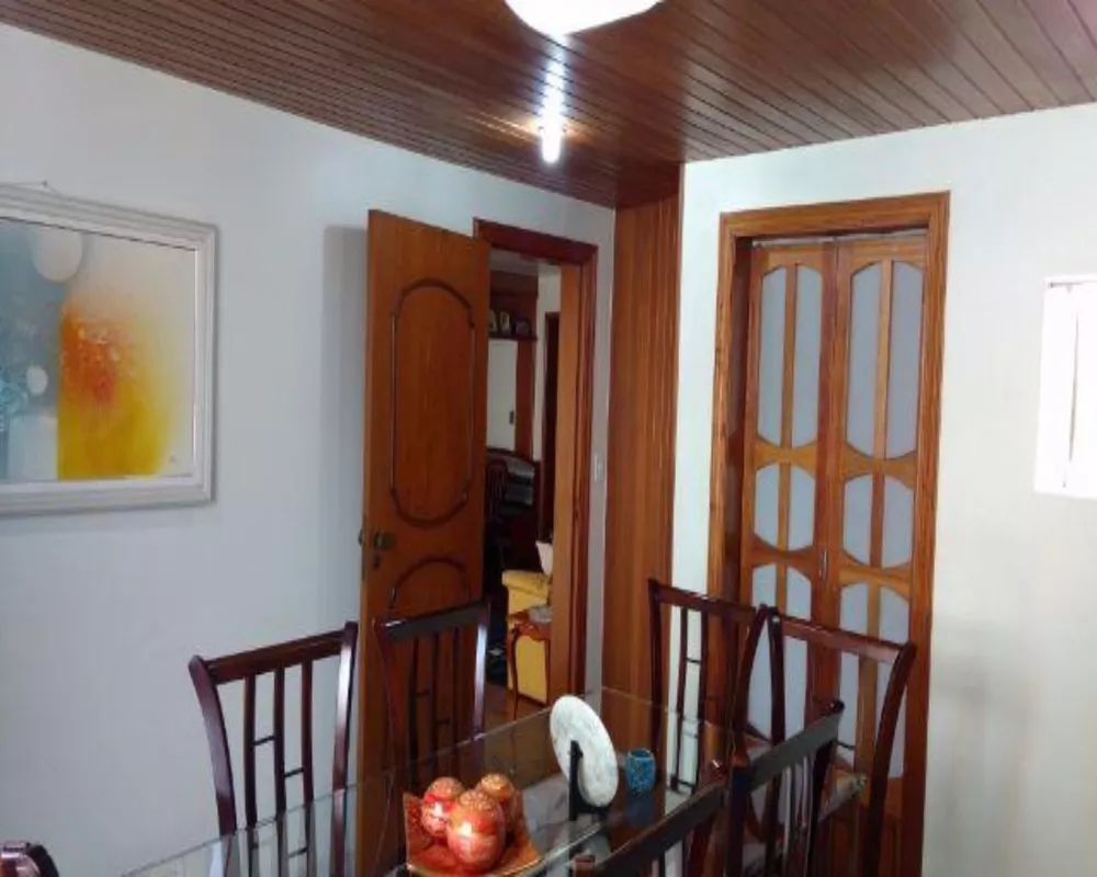 Apartamento à venda com 3 quartos, 150m² - Foto 3