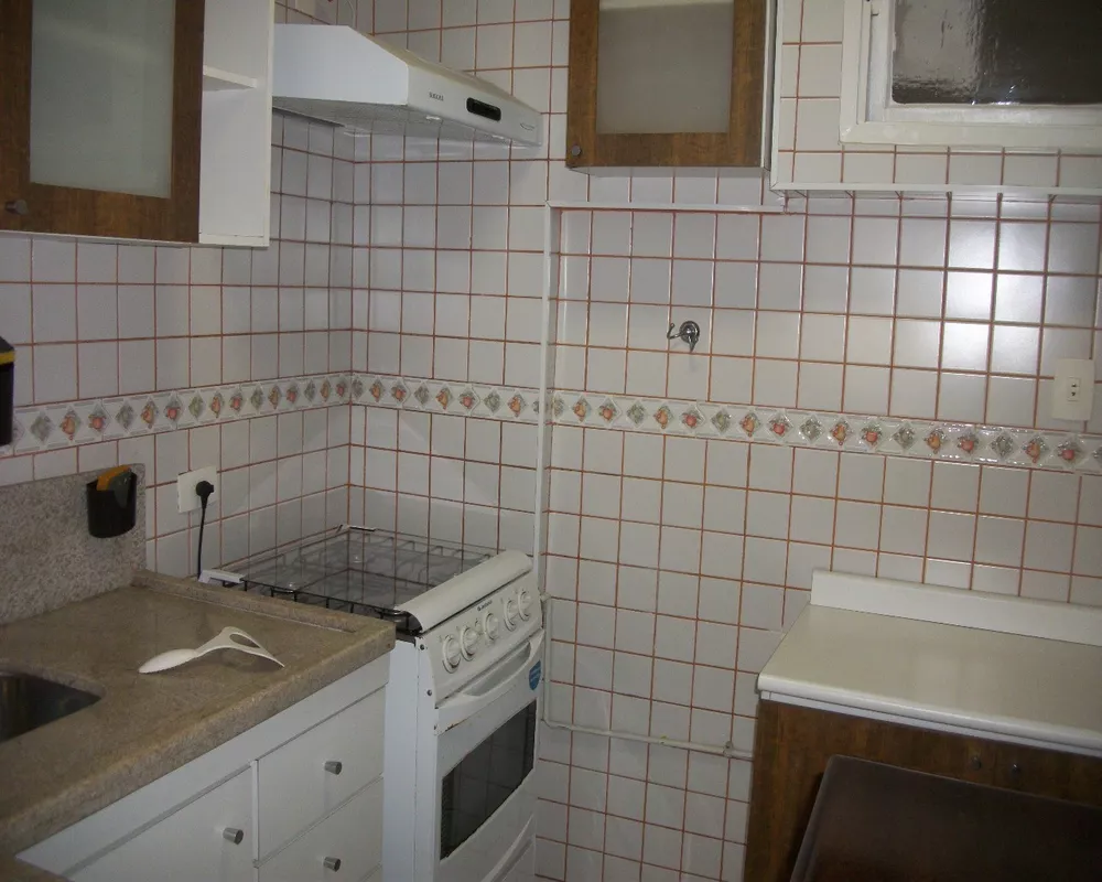 Apartamento à venda com 1 quarto, 50m² - Foto 4