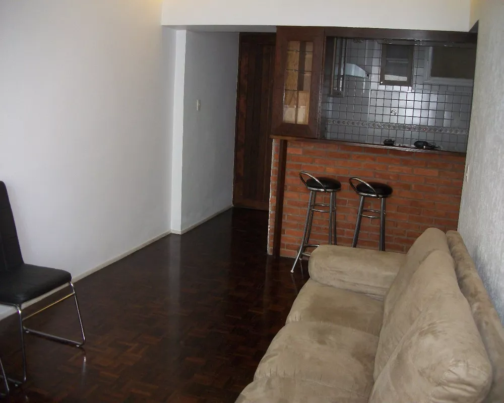 Apartamento à venda com 1 quarto, 50m² - Foto 2