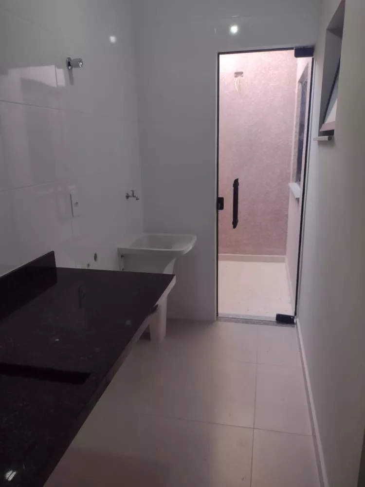 Apartamento à venda com 2 quartos, 37m² - Foto 2