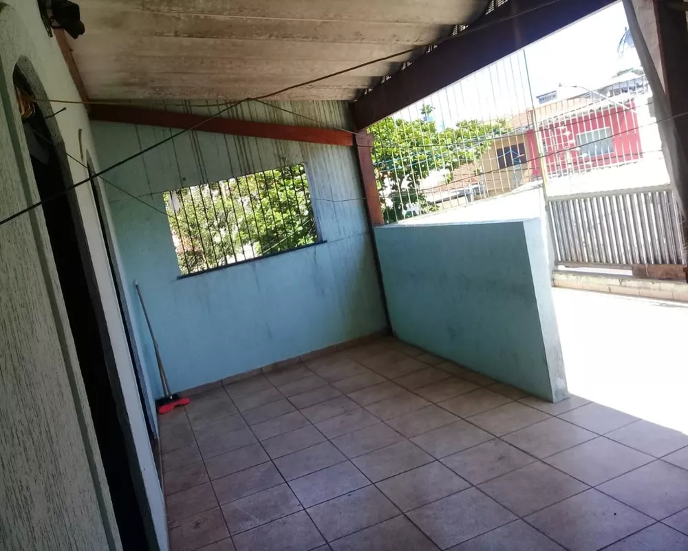 Sobrado à venda com 3 quartos, 217m² - Foto 2