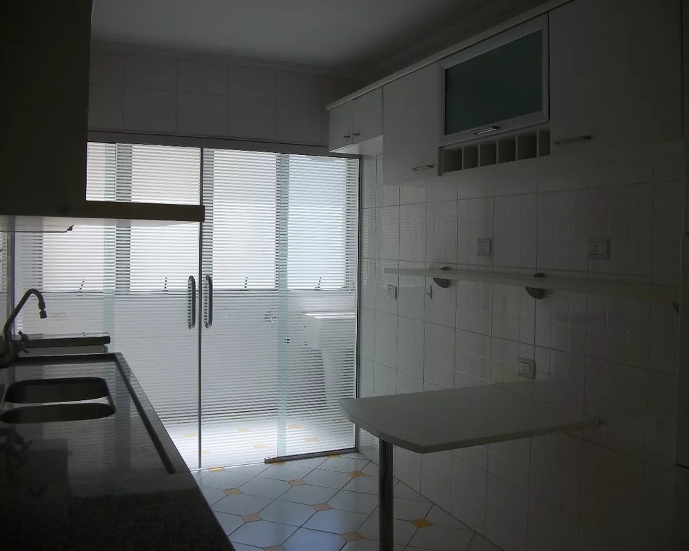 Apartamento para alugar com 2 quartos, 98m² - Foto 3