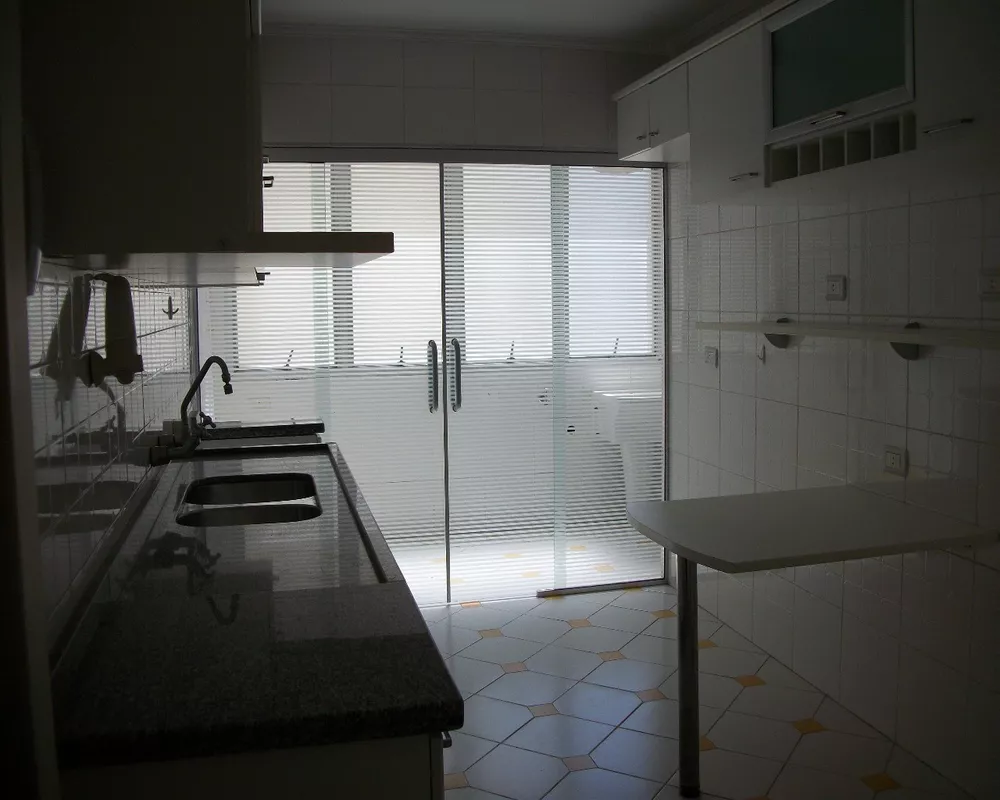 Apartamento para alugar com 2 quartos, 98m² - Foto 4