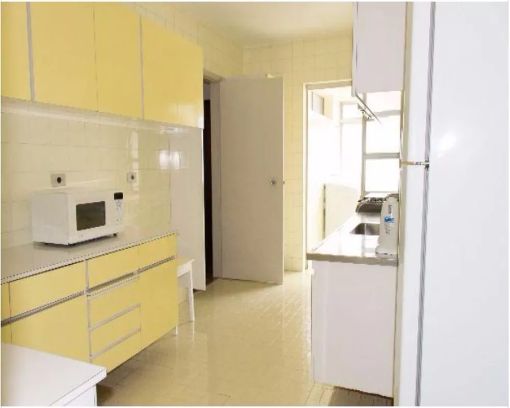 Apartamento para alugar com 3 quartos, 130m² - Foto 3