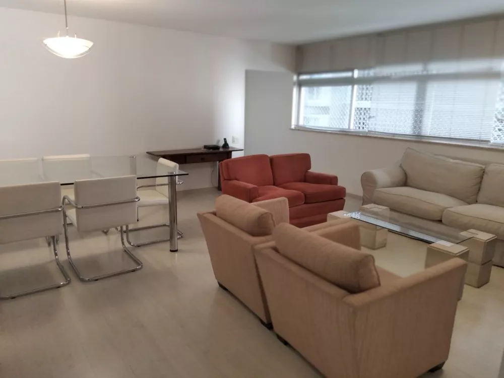 Apartamento para alugar com 3 quartos, 140m² - Foto 1