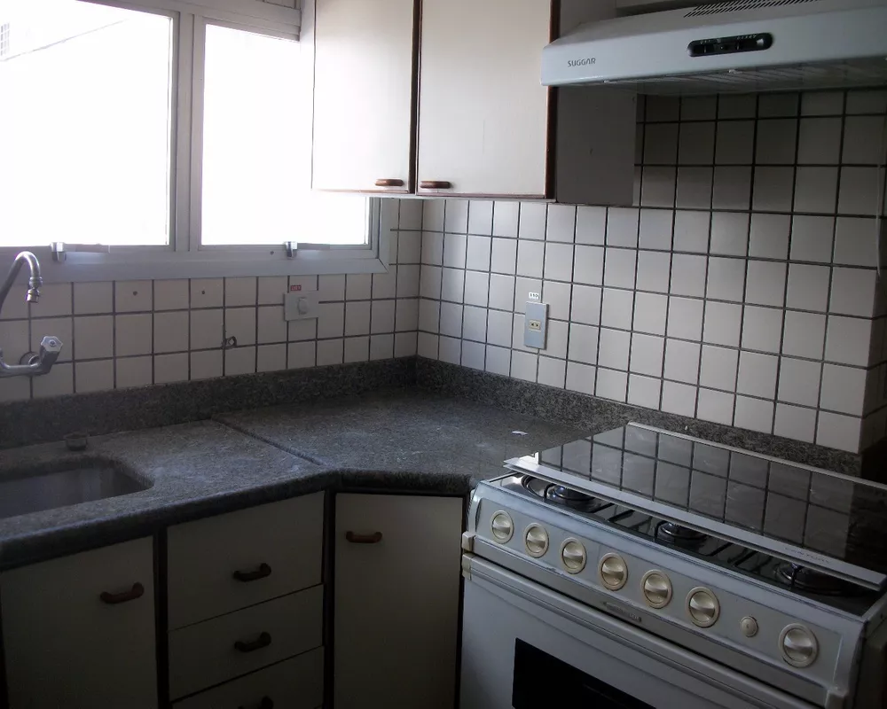 Apartamento à venda com 3 quartos, 130m² - Foto 3