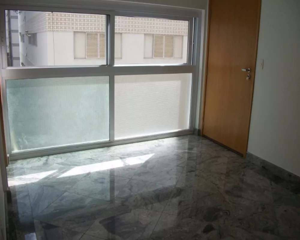 Apartamento para alugar com 2 quartos, 70m² - Foto 1