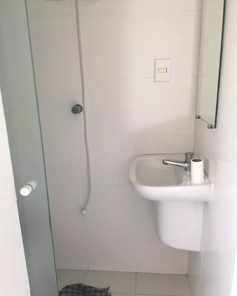 Apartamento para alugar com 2 quartos, 164m² - Foto 17