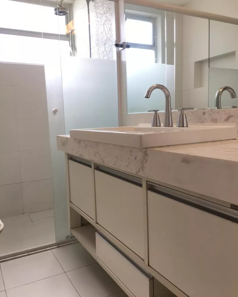 Apartamento para alugar com 2 quartos, 164m² - Foto 11