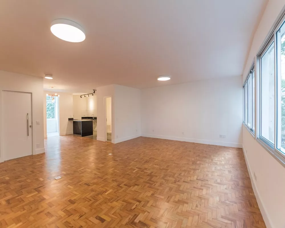 Apartamento à venda com 3 quartos, 237m² - Foto 1