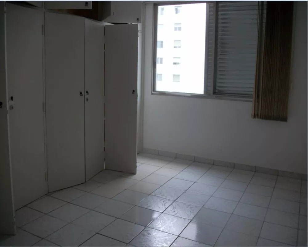 Apartamento para alugar com 3 quartos, 140m² - Foto 9