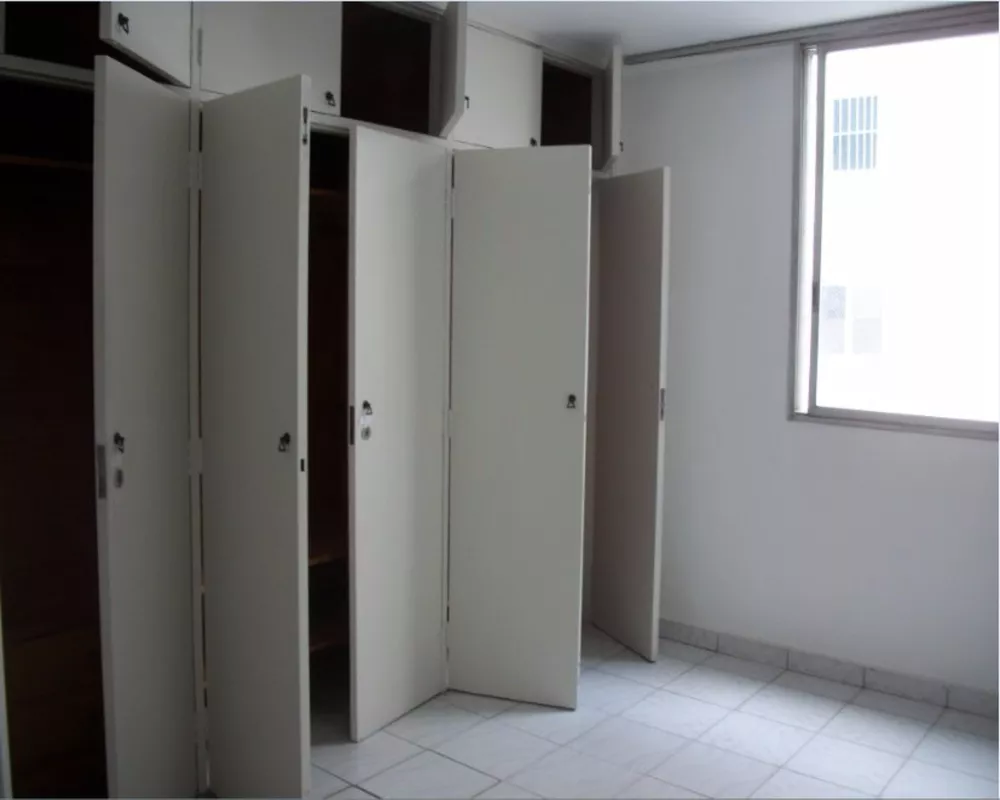 Apartamento para alugar com 3 quartos, 140m² - Foto 11