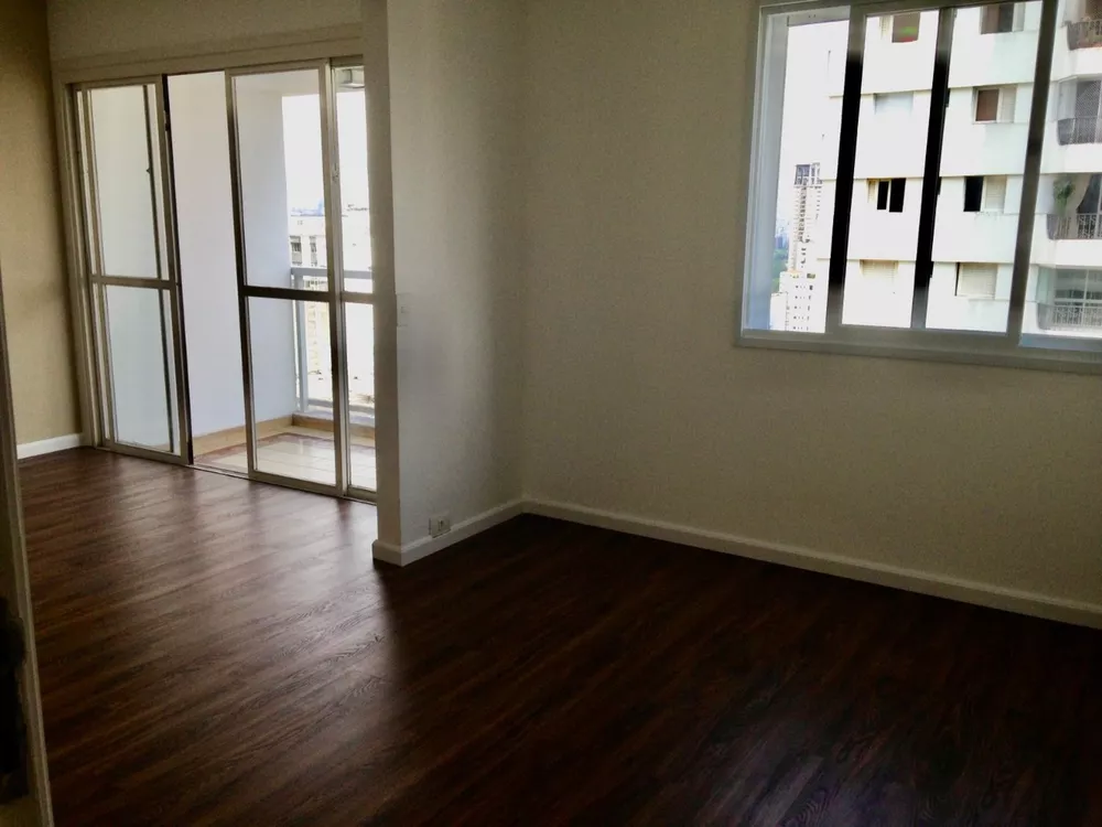 Apartamento para alugar com 2 quartos, 110m² - Foto 2