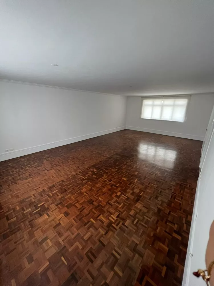 Apartamento para alugar com 3 quartos, 205m² - Foto 2