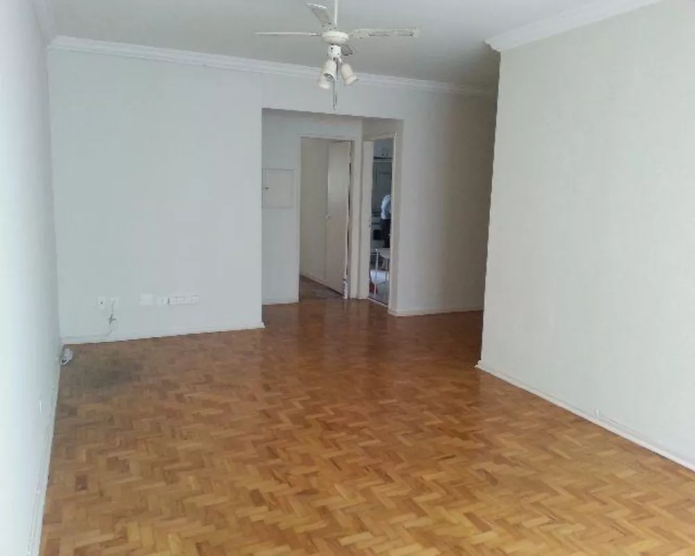 Apartamento para alugar com 3 quartos, 107m² - Foto 1