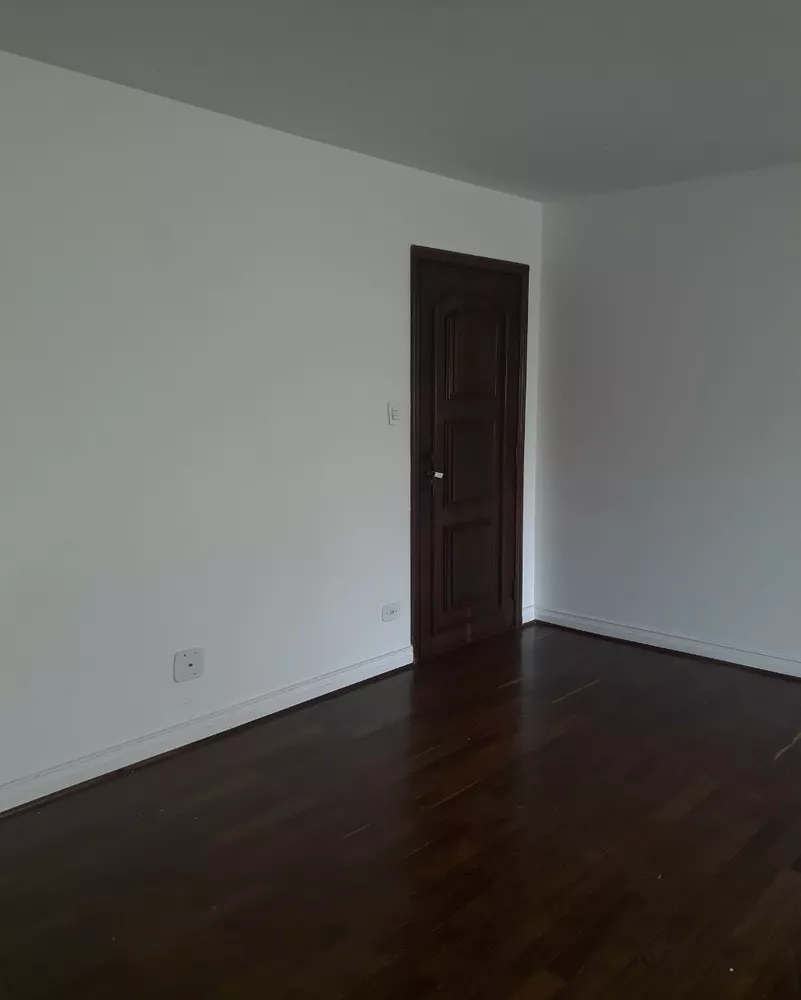 Apartamento à venda com 3 quartos, 130m² - Foto 4