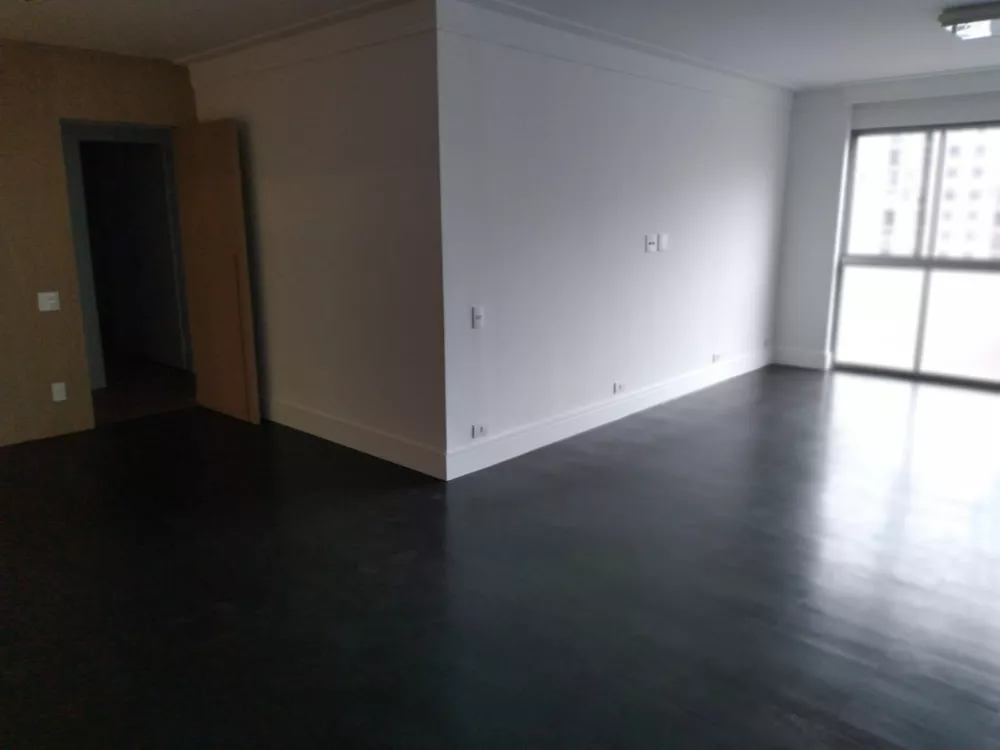 Apartamento à venda com 3 quartos, 130m² - Foto 3