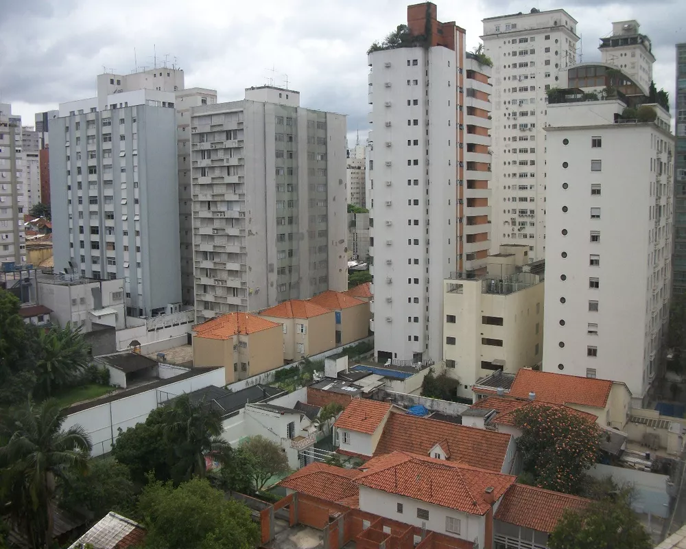 Apartamento para alugar com 2 quartos, 75m² - Foto 2