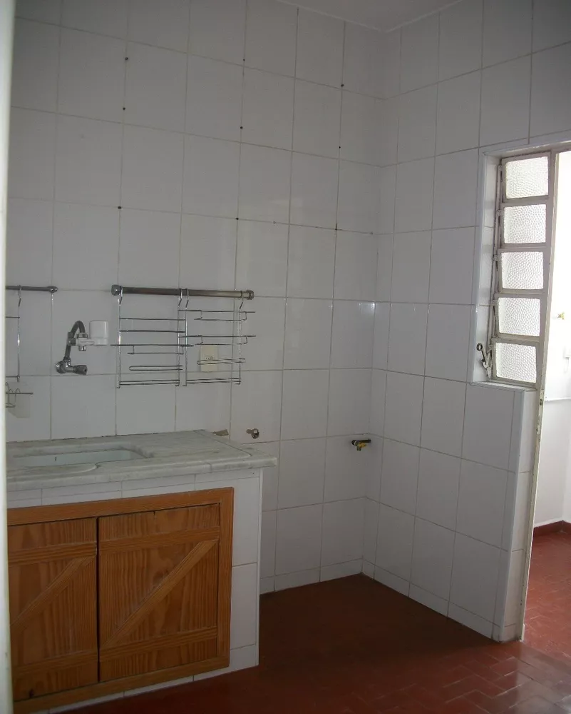 Apartamento para alugar com 2 quartos, 75m² - Foto 4