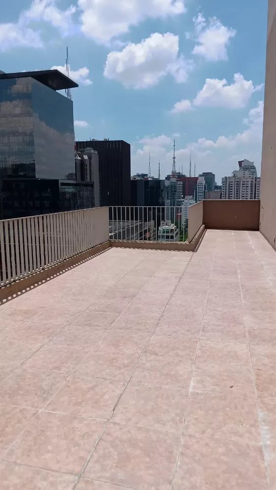 Apartamento à venda com 3 quartos, 445m² - Foto 2