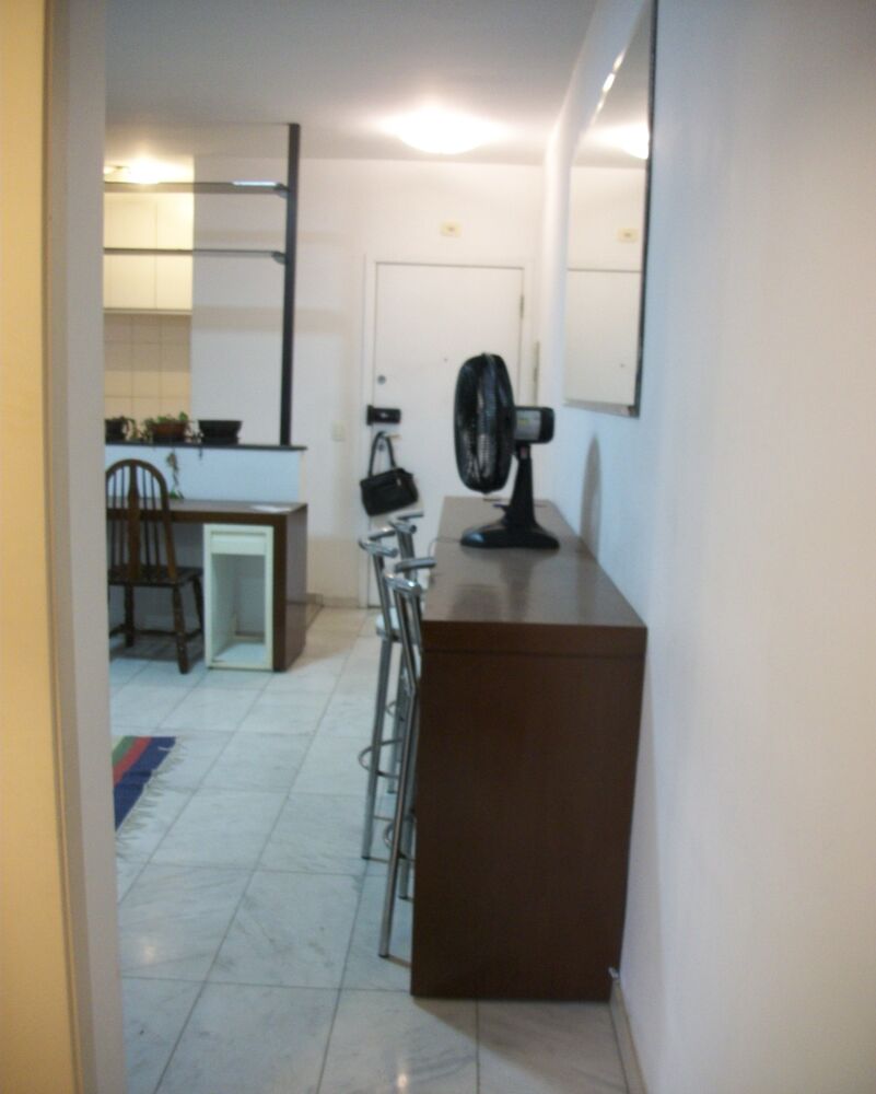 Apartamento para alugar com 1 quarto, 50m² - Foto 14