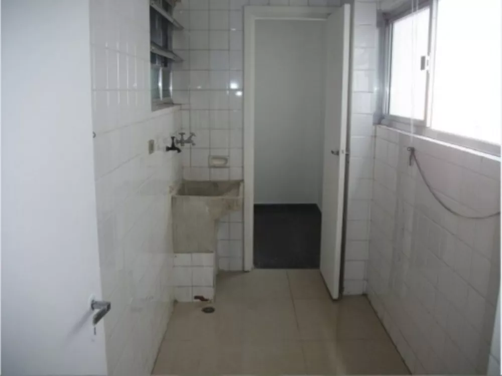 Apartamento para alugar com 3 quartos, 120m² - Foto 4