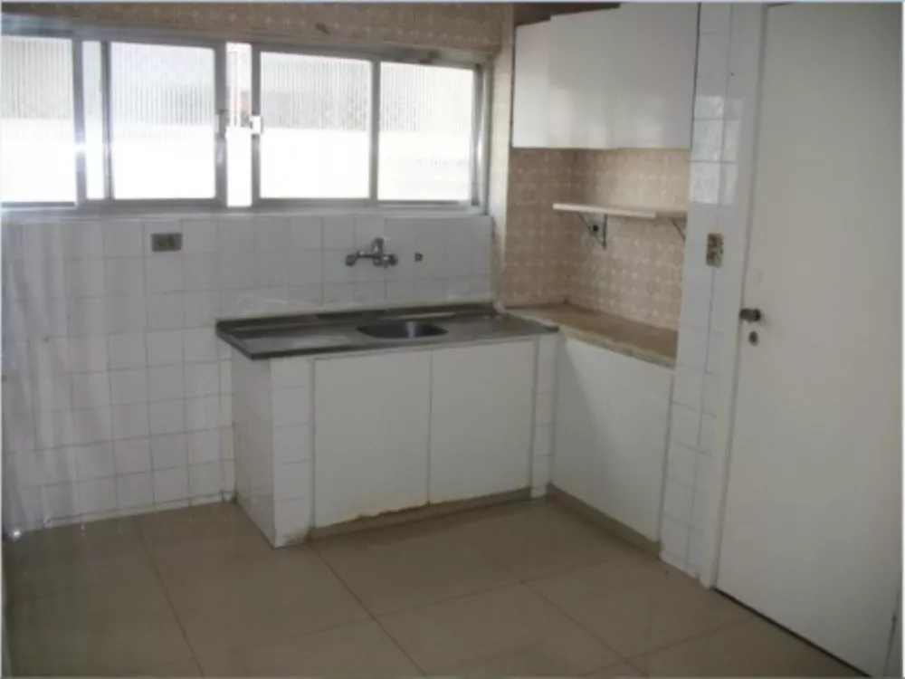 Apartamento para alugar com 3 quartos, 120m² - Foto 3