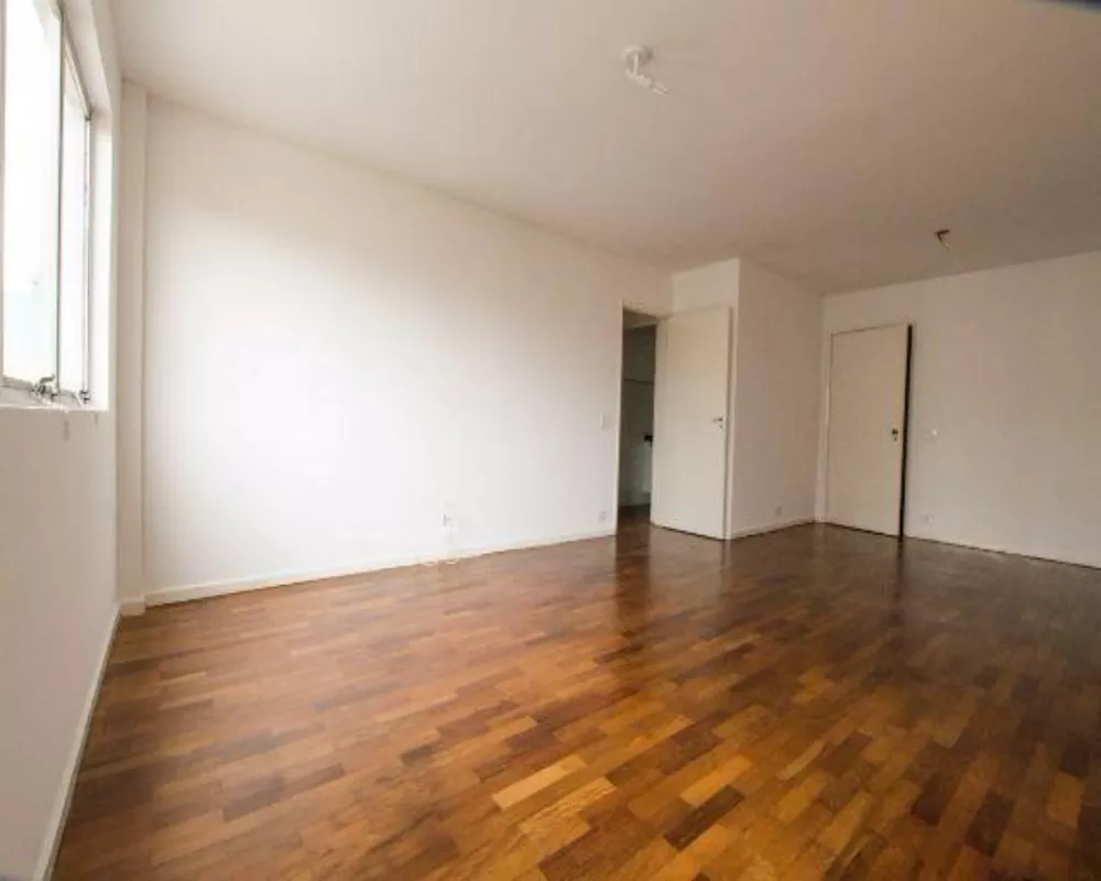 Apartamento para alugar com 2 quartos, 105m² - Foto 2