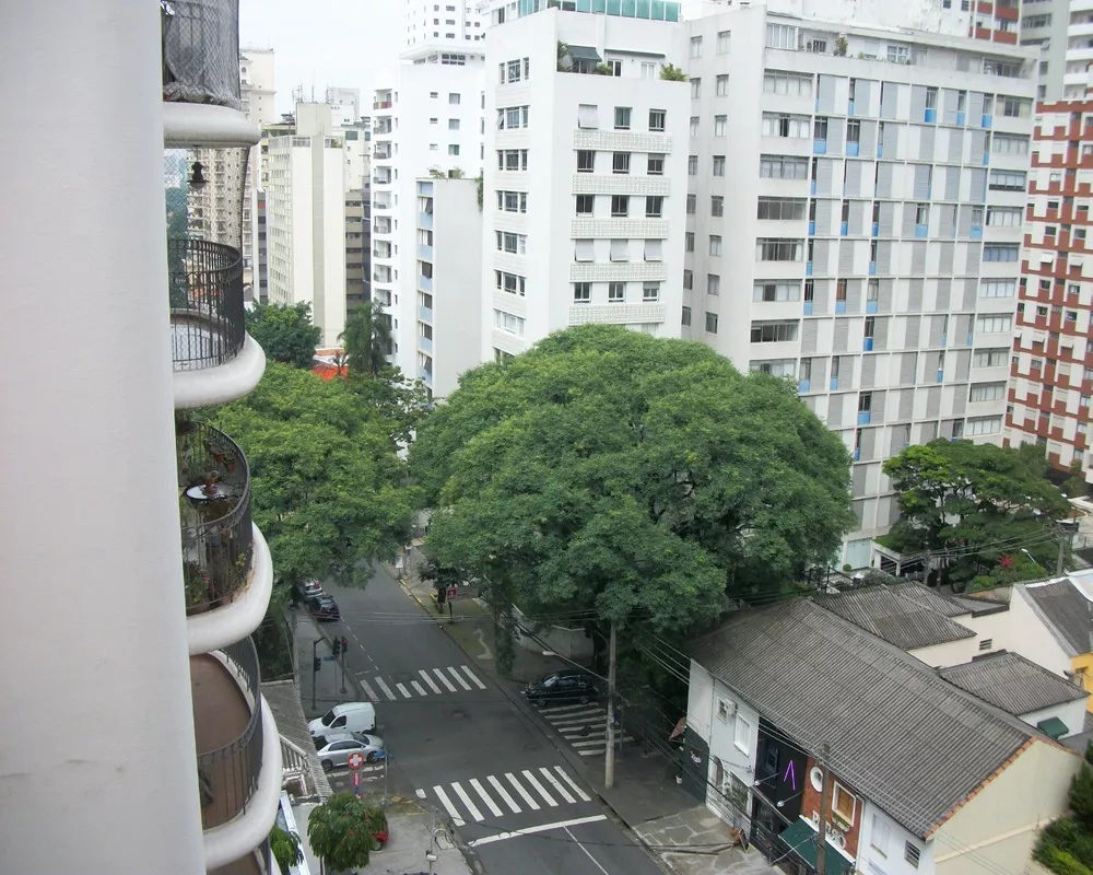 Apartamento para alugar com 3 quartos, 105m² - Foto 5