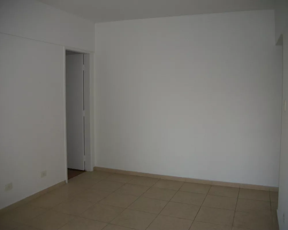 Apartamento à venda com 2 quartos, 74m² - Foto 3