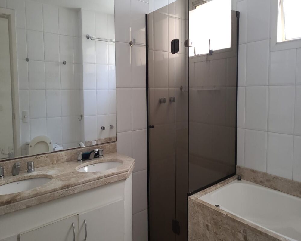 Apartamento, 3 quartos, 245 m² - Foto 1