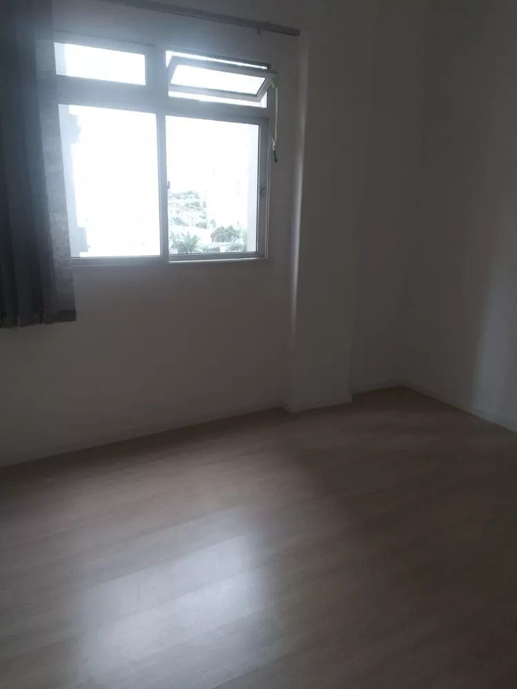 Apartamento para alugar com 1 quarto, 58m² - Foto 1