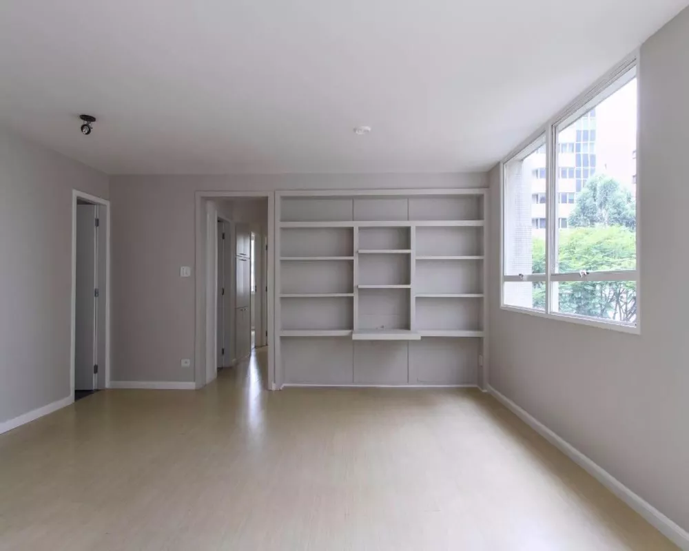 Apartamento para alugar com 3 quartos, 120m² - Foto 1