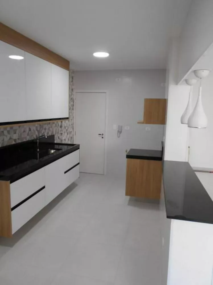 Apartamento para alugar com 3 quartos, 132m² - Foto 4