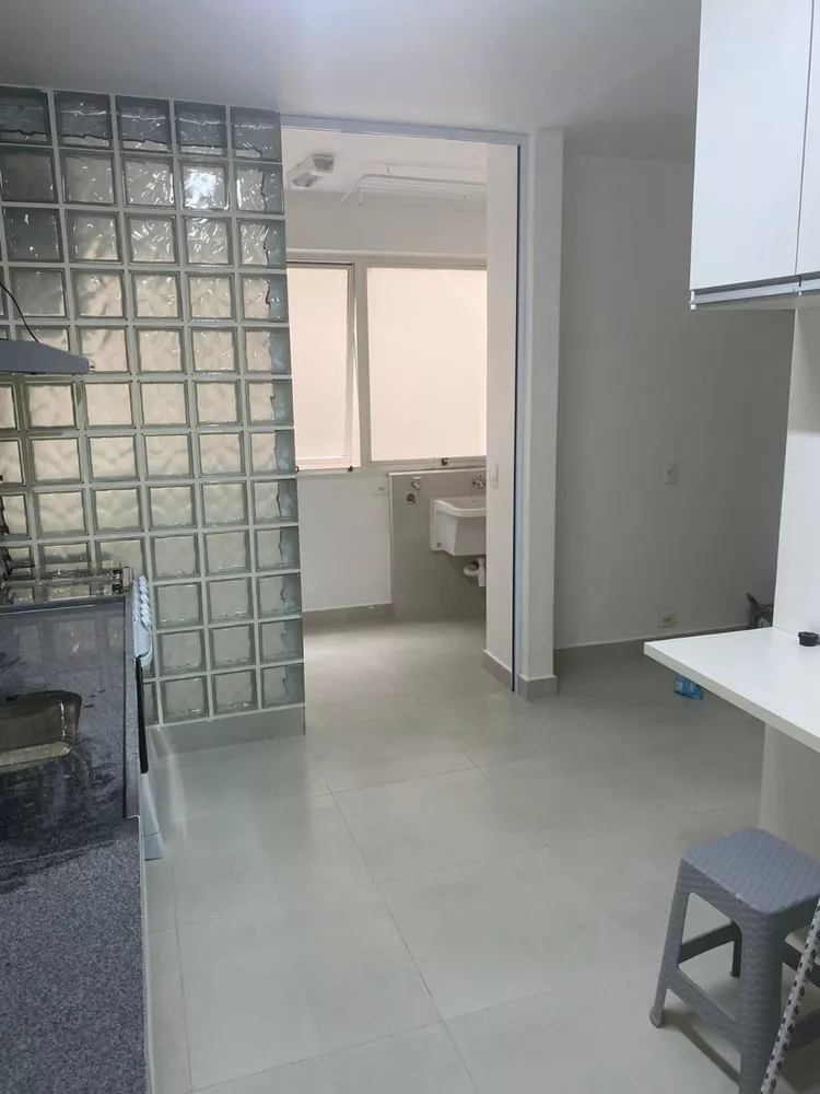 Apartamento para alugar com 3 quartos, 120m² - Foto 8