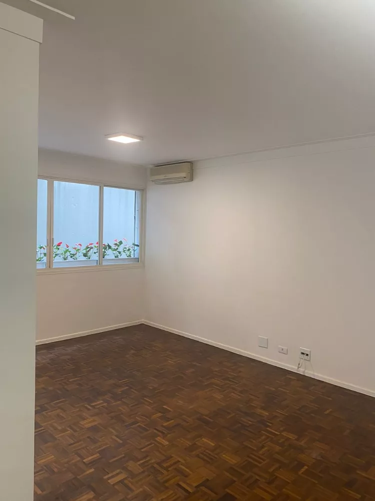 Apartamento para alugar com 3 quartos, 120m² - Foto 2