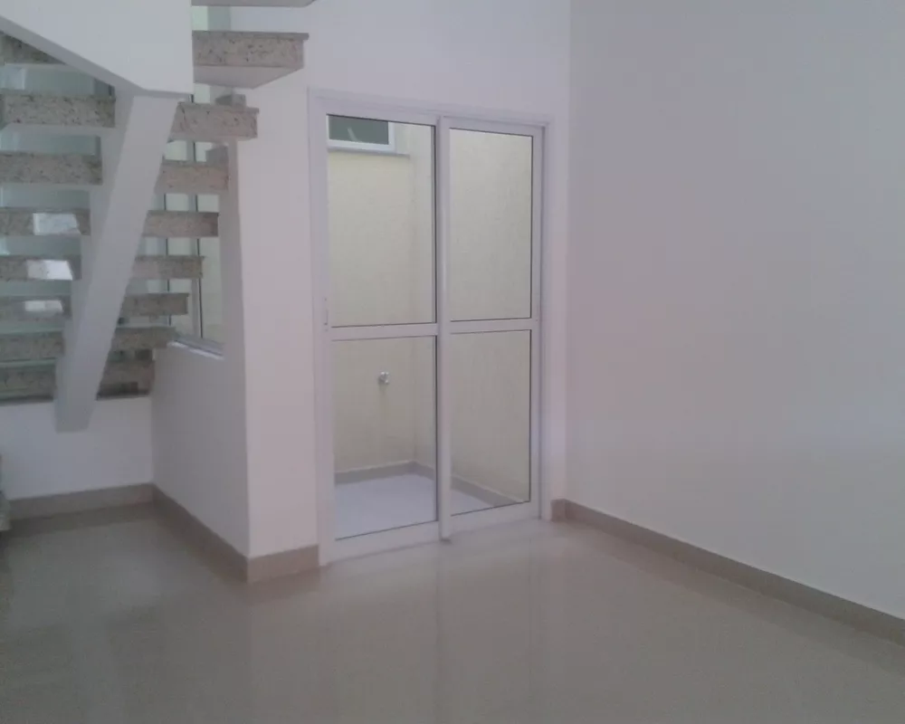 Sobrado à venda com 3 quartos, 130m² - Foto 3