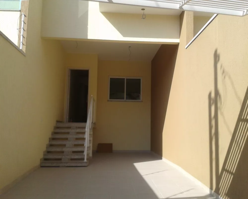 Sobrado à venda com 3 quartos, 130m² - Foto 1