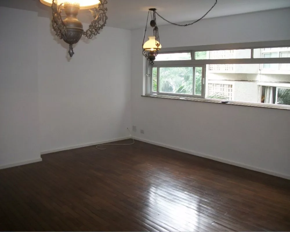 Apartamento para alugar com 3 quartos, 140m² - Foto 1