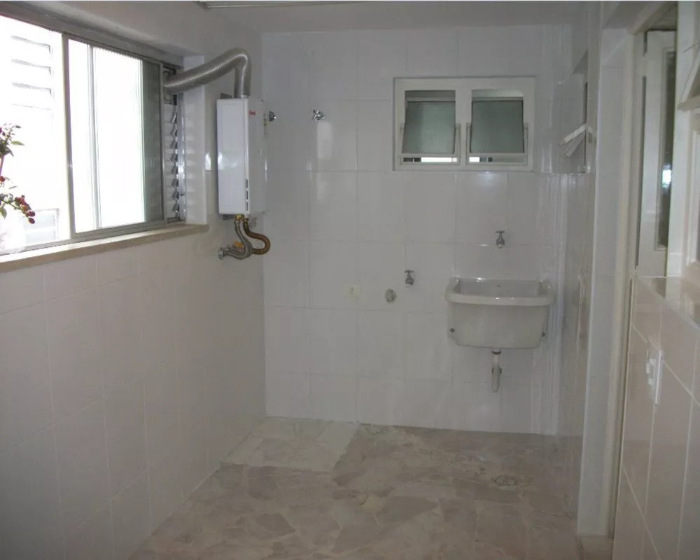 Apartamento para alugar com 3 quartos, 140m² - Foto 5