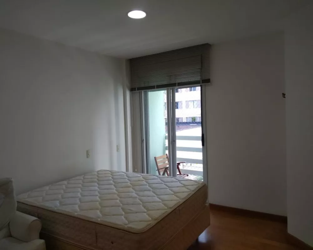 Apartamento para alugar com 1 quarto, 100m² - Foto 4