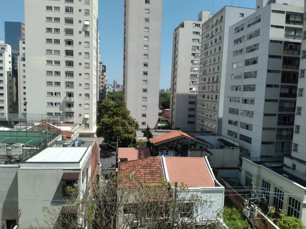 Apartamento para alugar com 3 quartos, 250m² - Foto 3