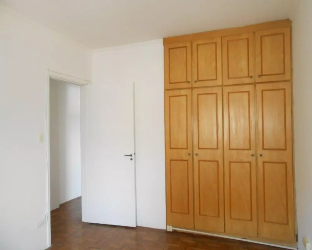 Apartamento para alugar com 2 quartos, 110m² - Foto 11