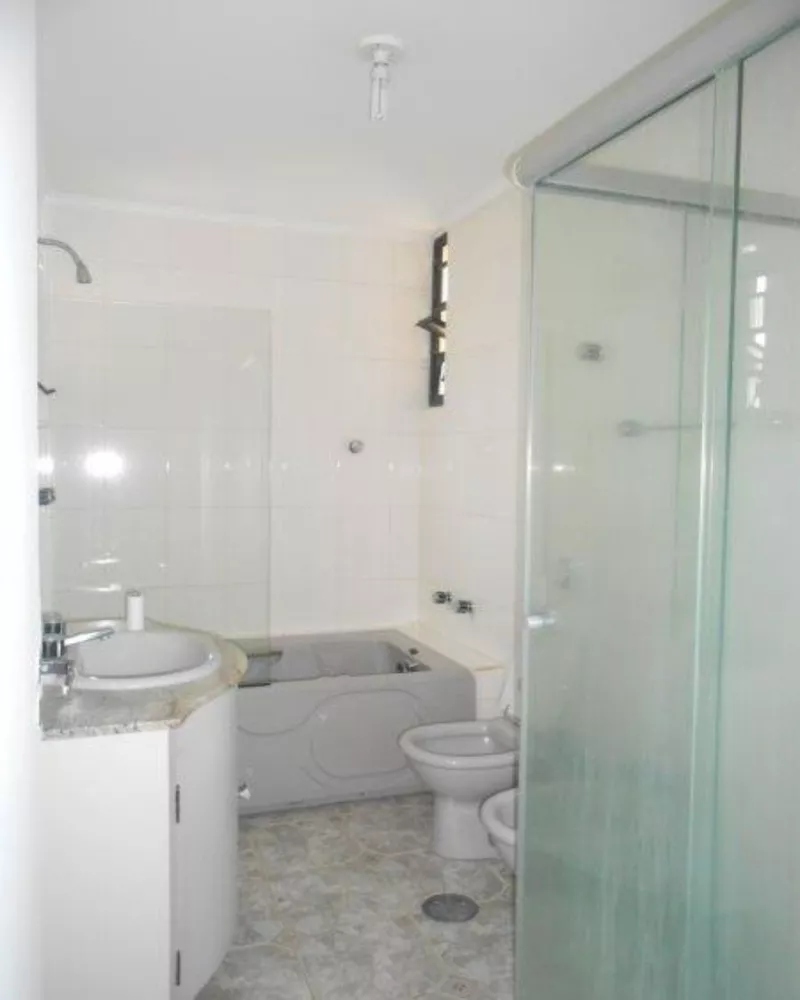 Apartamento para alugar com 2 quartos, 110m² - Foto 5