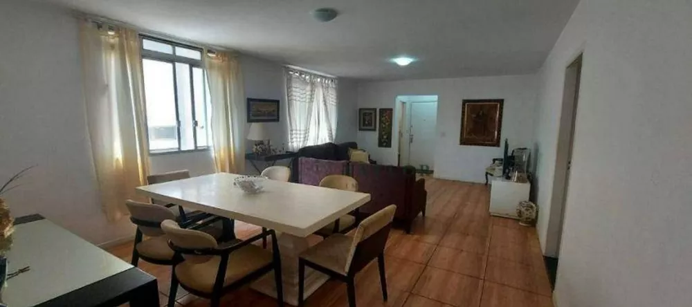 Apartamento à venda com 3 quartos, 135m² - Foto 1