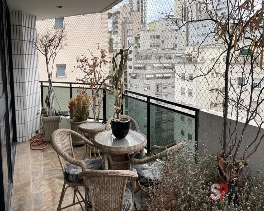 Apartamento à venda com 3 quartos, 350m² - Foto 1