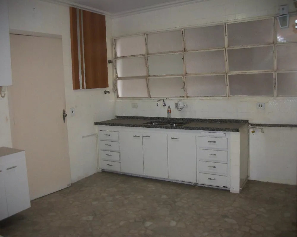 Apartamento à venda com 3 quartos, 138m² - Foto 3