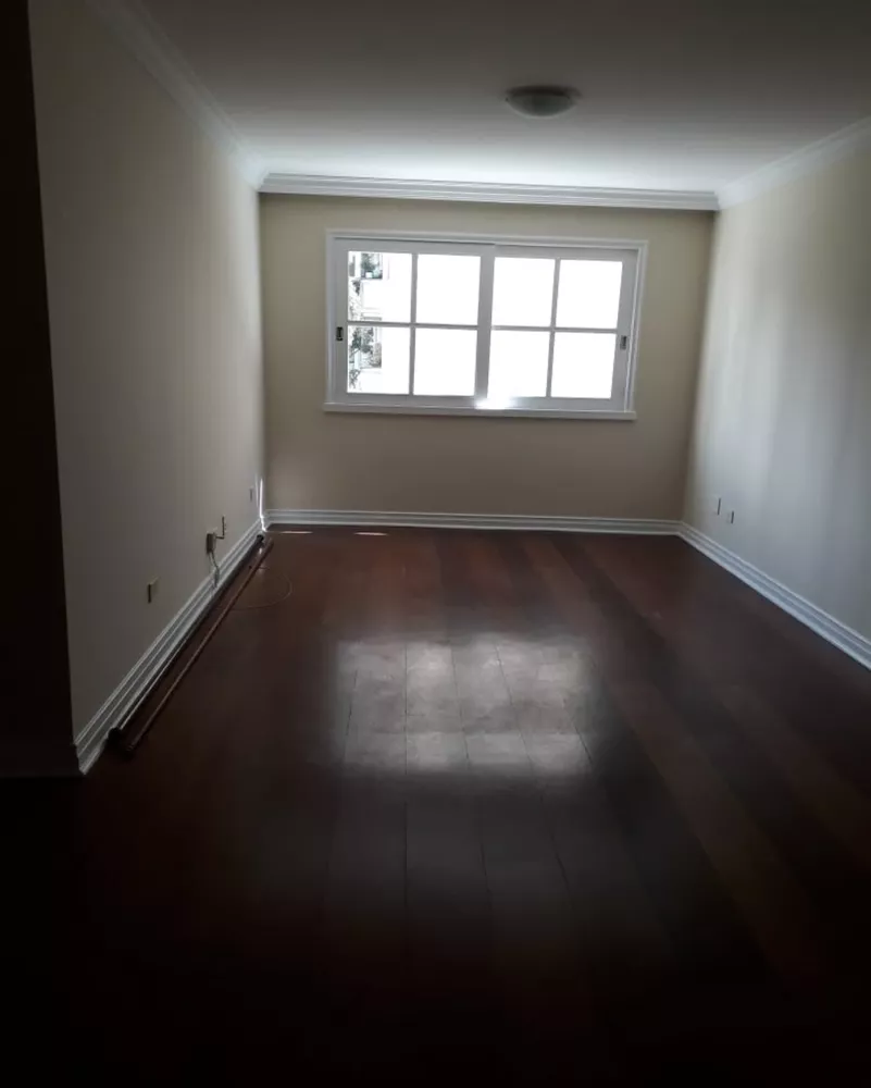 Apartamento para alugar com 3 quartos, 130m² - Foto 3