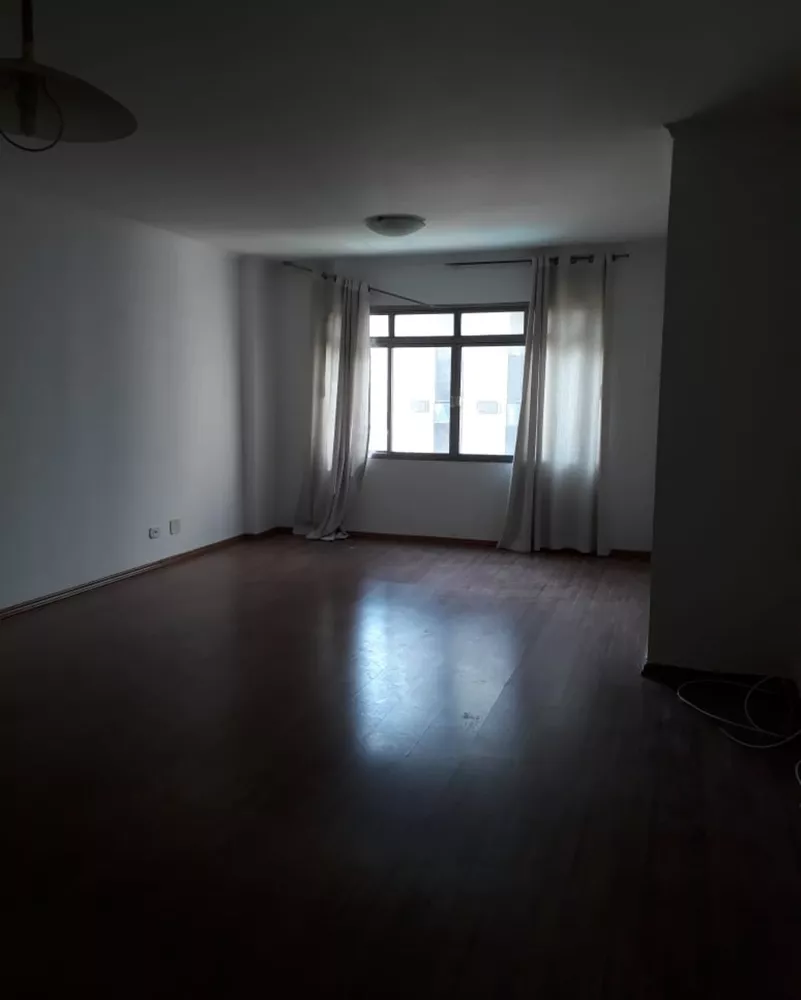 Apartamento para alugar com 2 quartos, 110m² - Foto 2