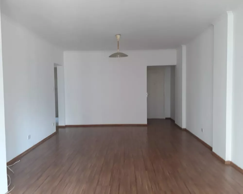 Apartamento para alugar com 2 quartos, 110m² - Foto 1